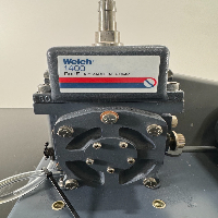 Welch 1400 DuoSeal Vacuum Pump image 2